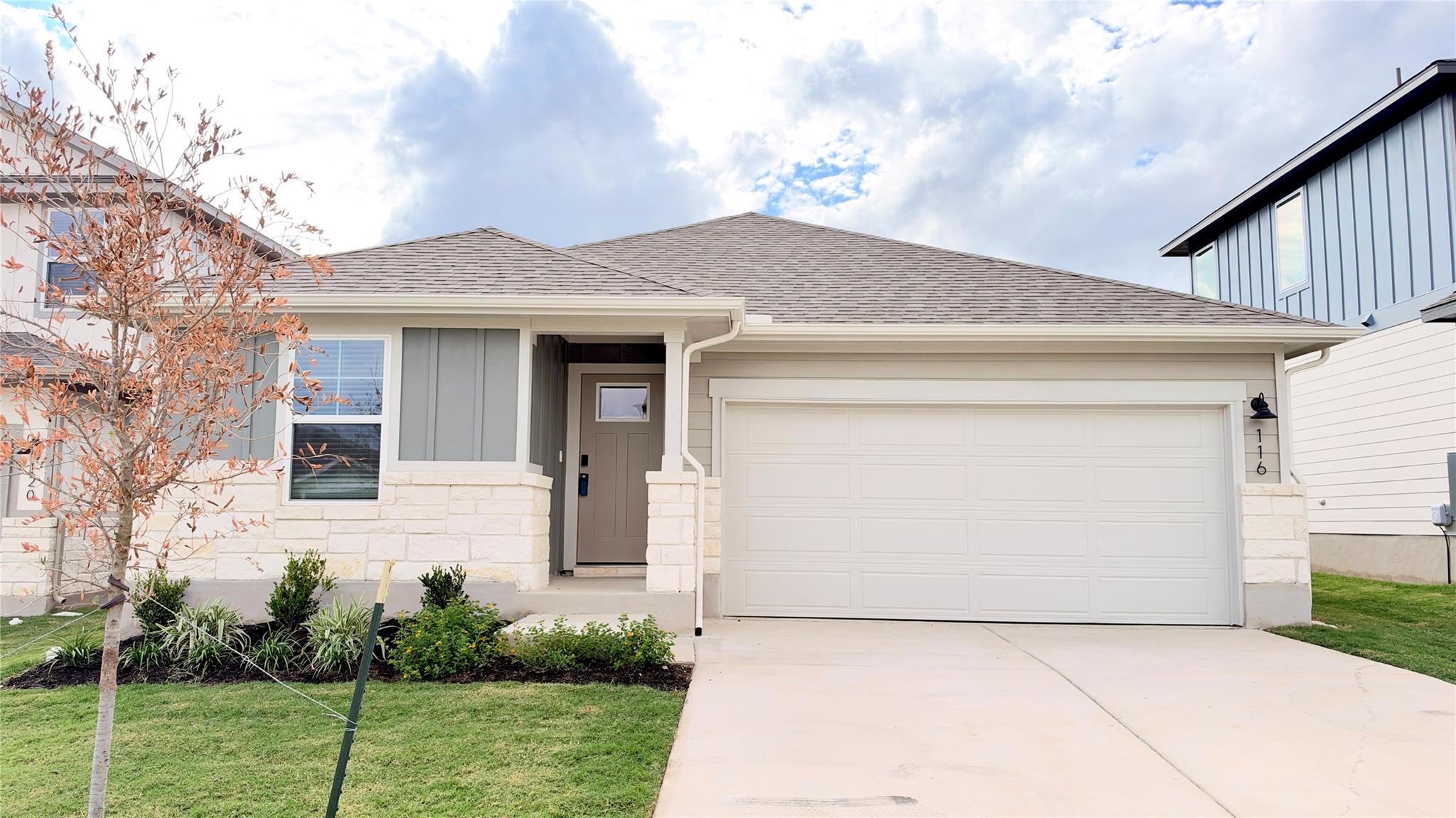 116 Woodbrook DR