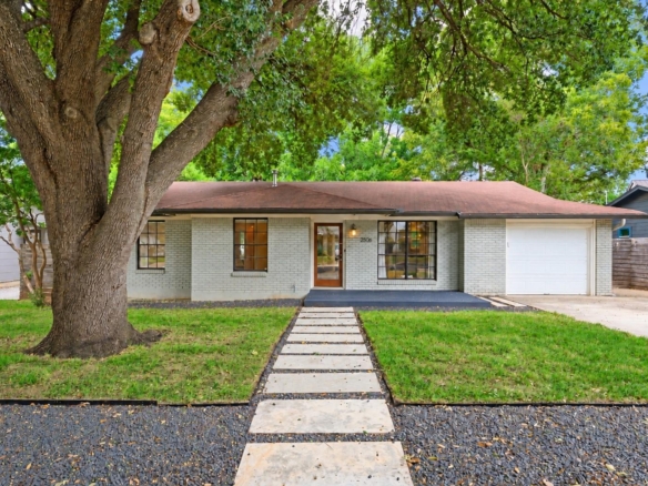 2506 East Side DR