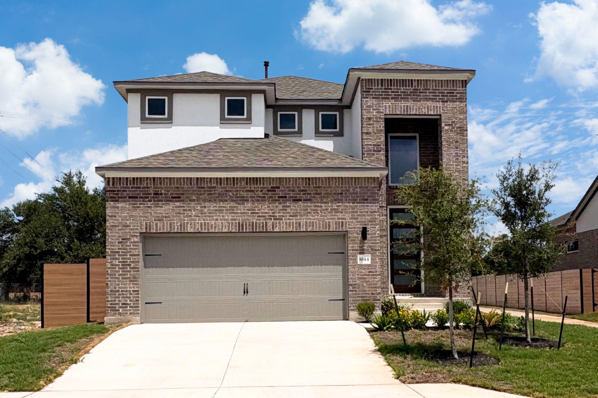 1044 Stonehill DR