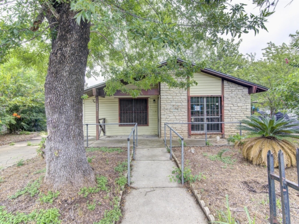 6006 Palm CIR