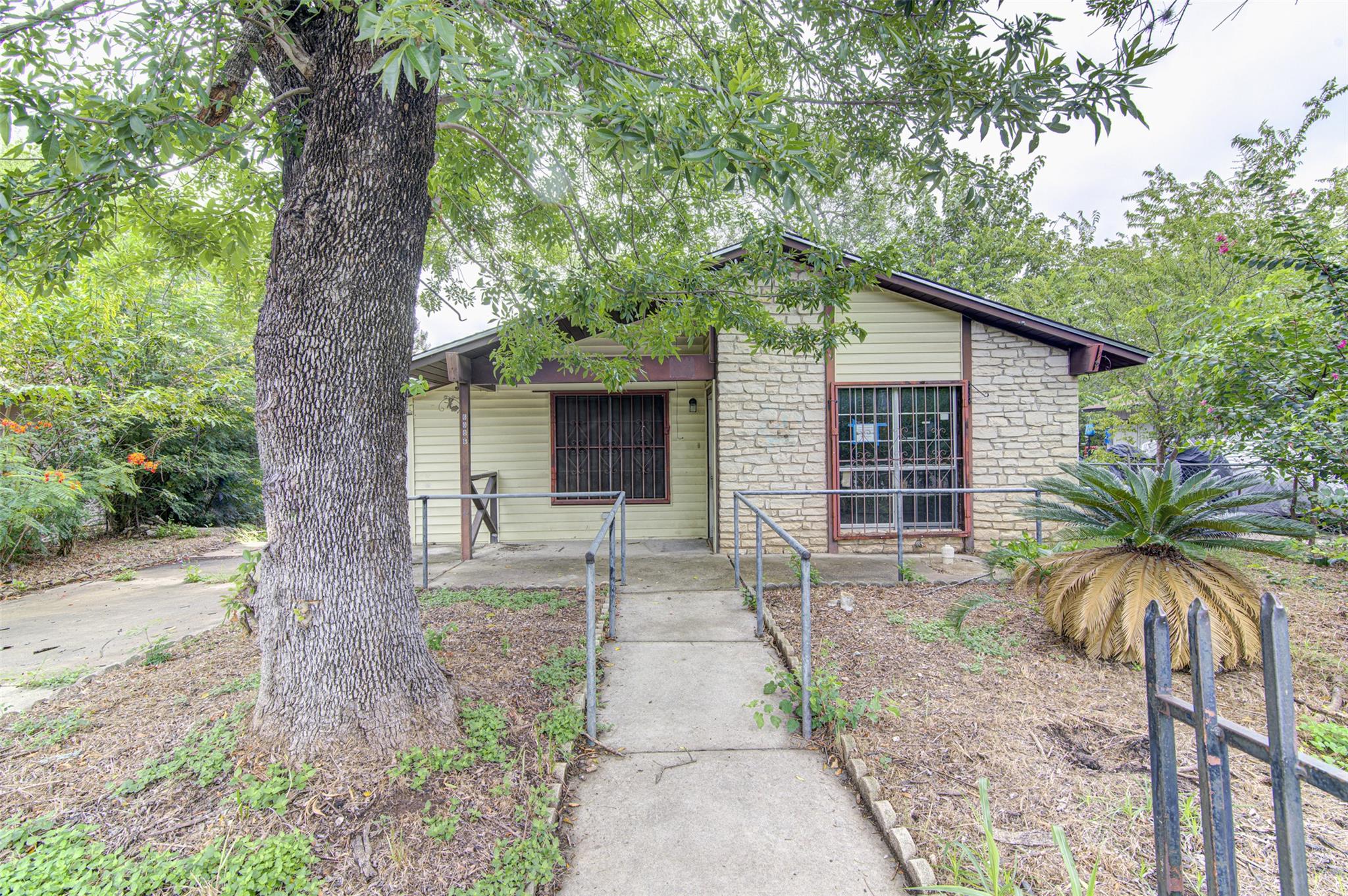 6006 Palm CIR