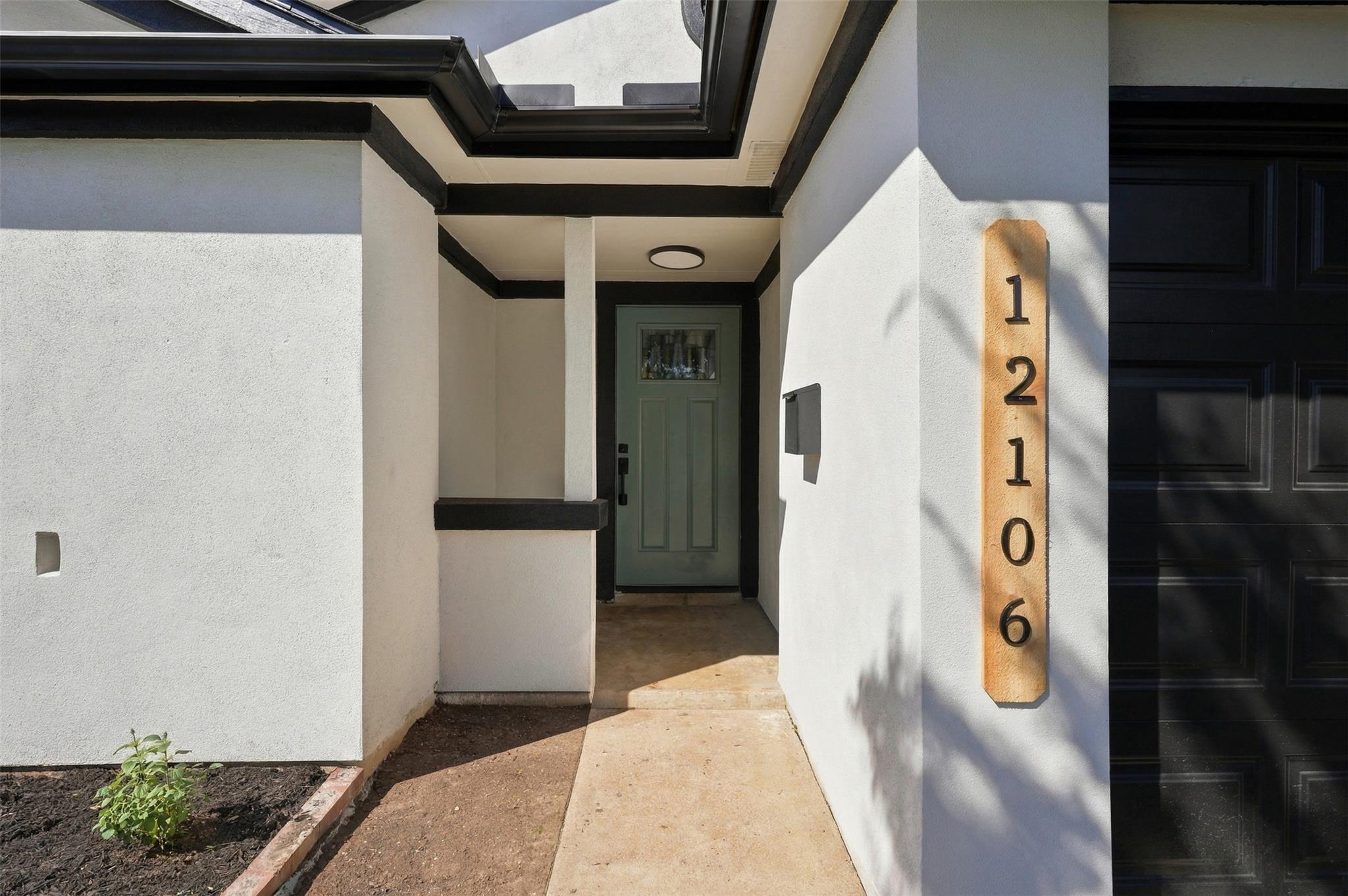 12106 Carnforth DR