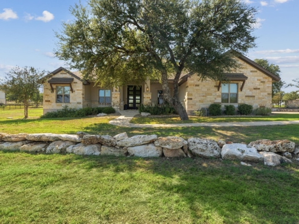 1209 Eagle Point DR