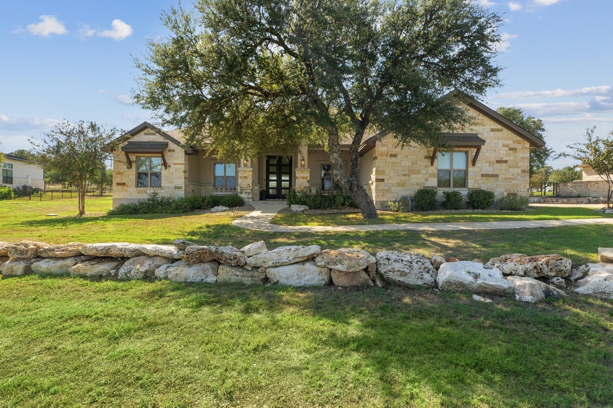 1209 Eagle Point DR