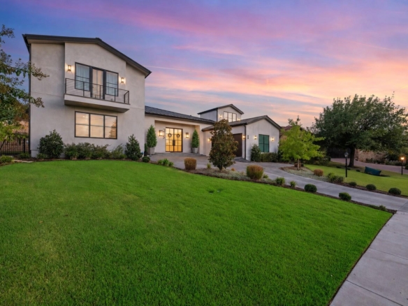 215 Golden Bear DR