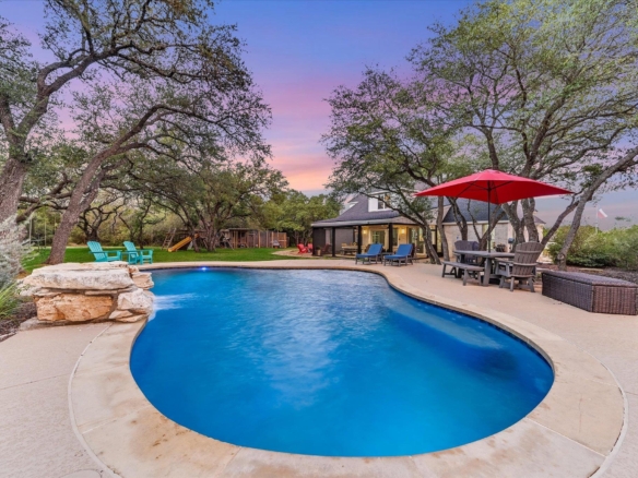 1196 Bartlett DR