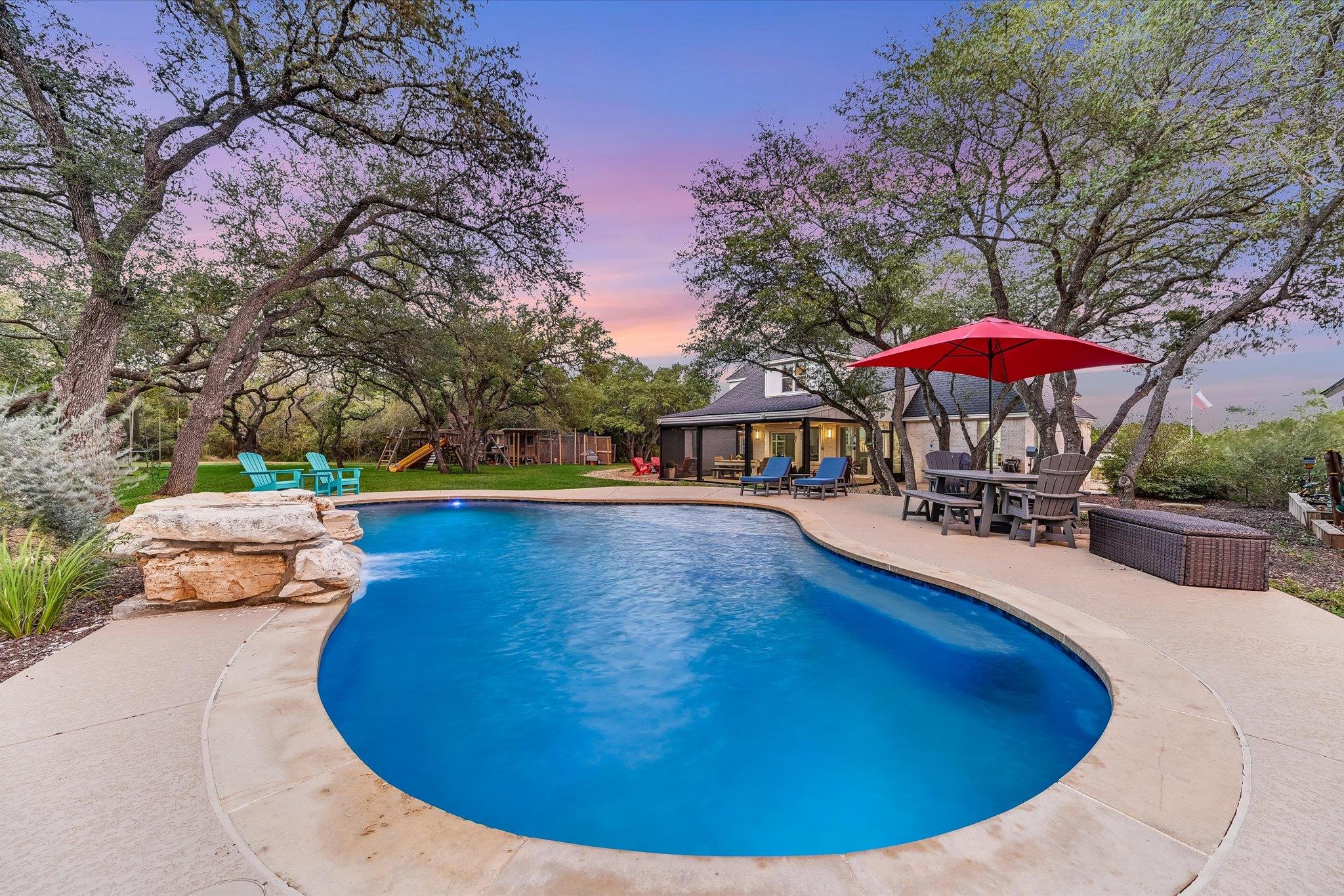 1196 Bartlett DR