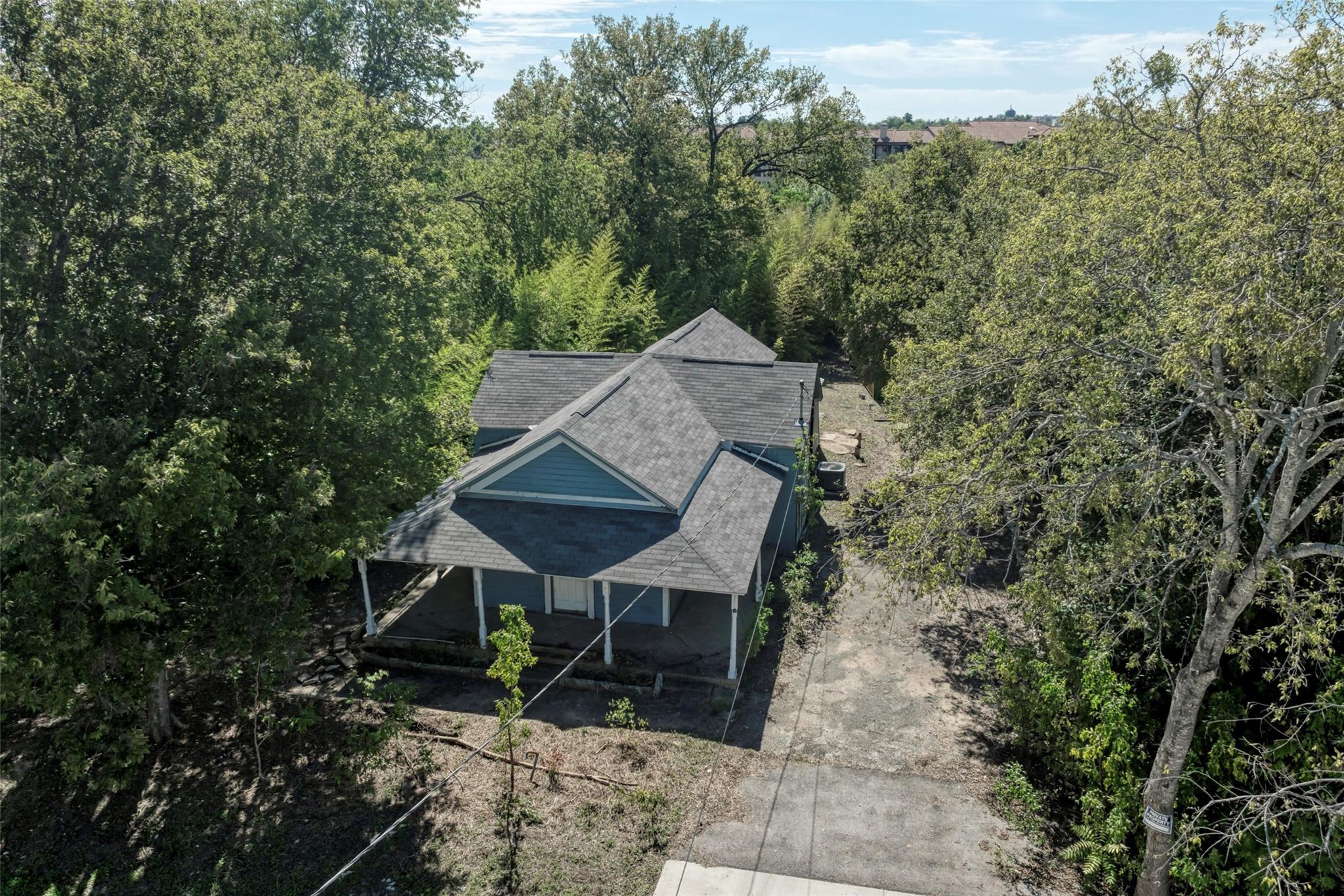 e90f481f-a31e-4213-801c-d576d6bd11ba 104 E. Morrow ST