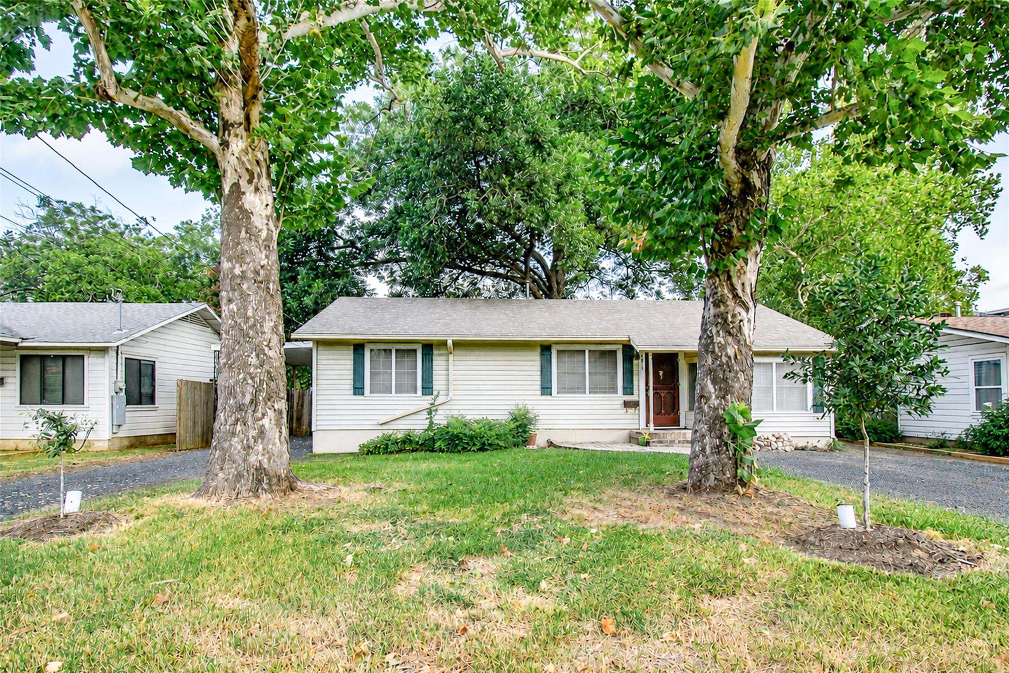 ef4aeb5e-1257-4db8-97e9-246da2290ab1 4510 Russell DR