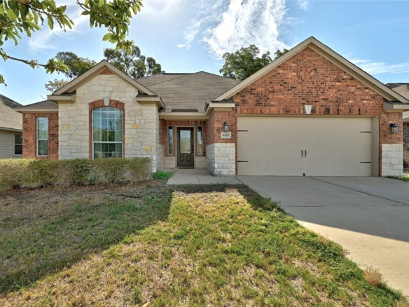 1121 Violet LN