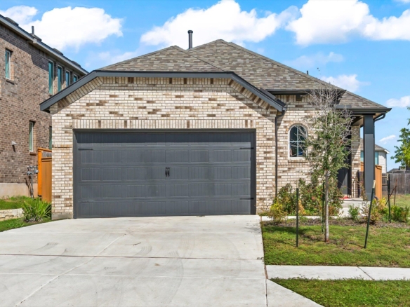 151 Blackwell LN