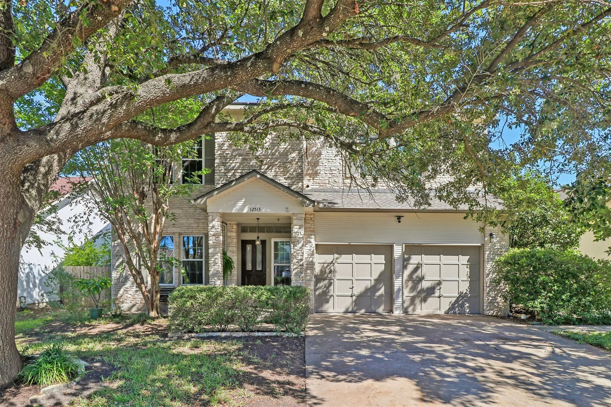 f6b71050-2100-4e3b-90d6-45d4443669da 12513 Hunters Chase DR