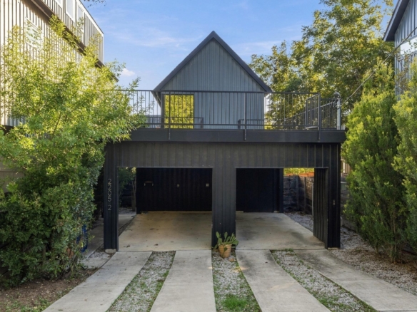 2205 Curtis Ave # 2