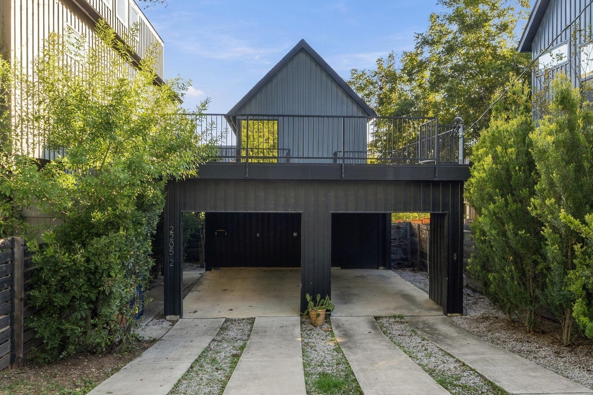 2205 Curtis Ave # 2