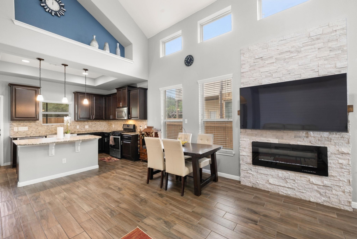 1401 Little Elm TRL # 215