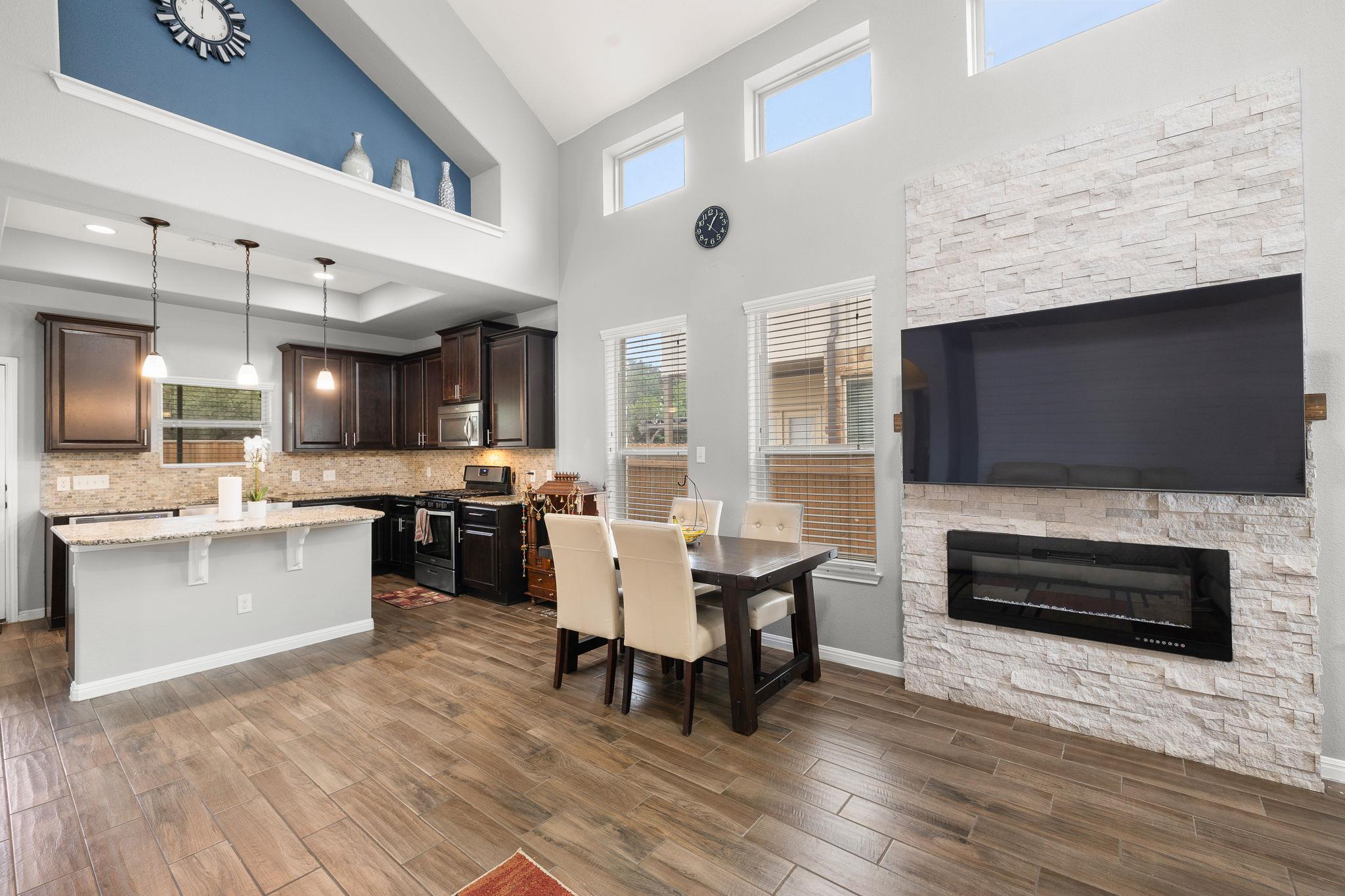 1401 Little Elm TRL # 215