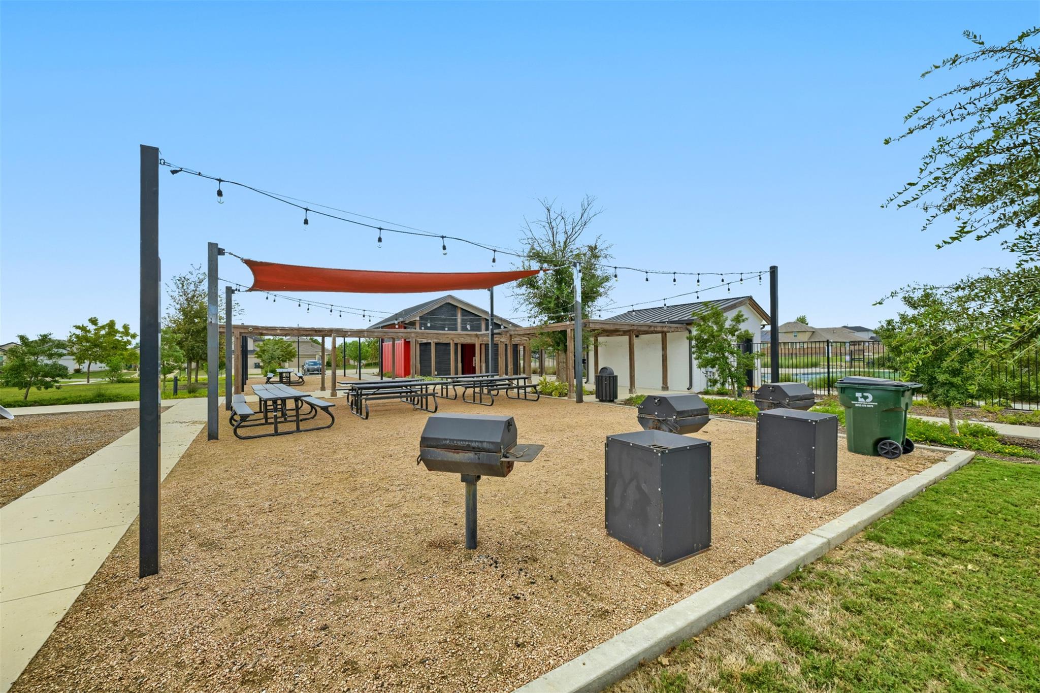 359 Apache Plum DR