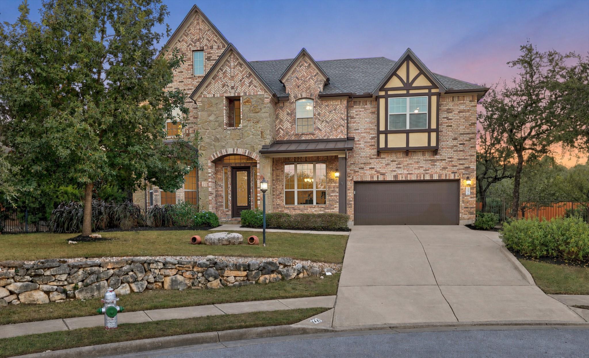 223 Lake Como DR