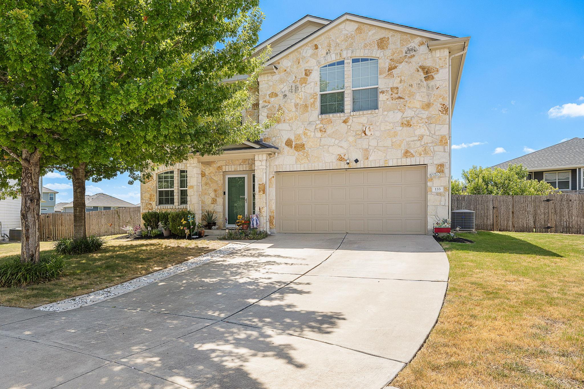 133 Lavaca LOOP